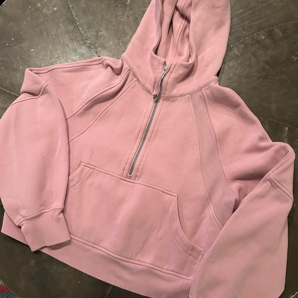 Lululemon Scuba crop hoodie pink size small